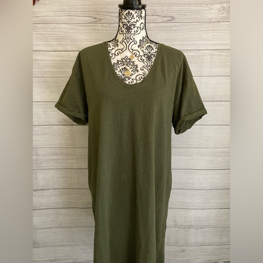 Daily Ritual | Women’s V-Neck T-Shirt Dress